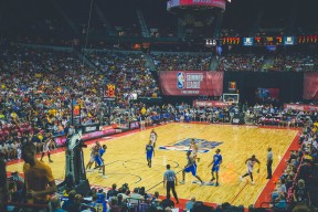 AC米兰-波兰队赛制解读：赛制中的关键决策与战术选择，波兰地区联赛