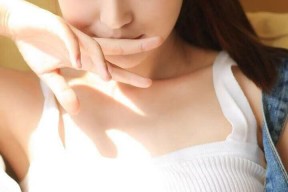 米兰体育官网-仰泳冲刺吉尔吉斯斯坦选手状态稳定，人生贵相如何必金与钱