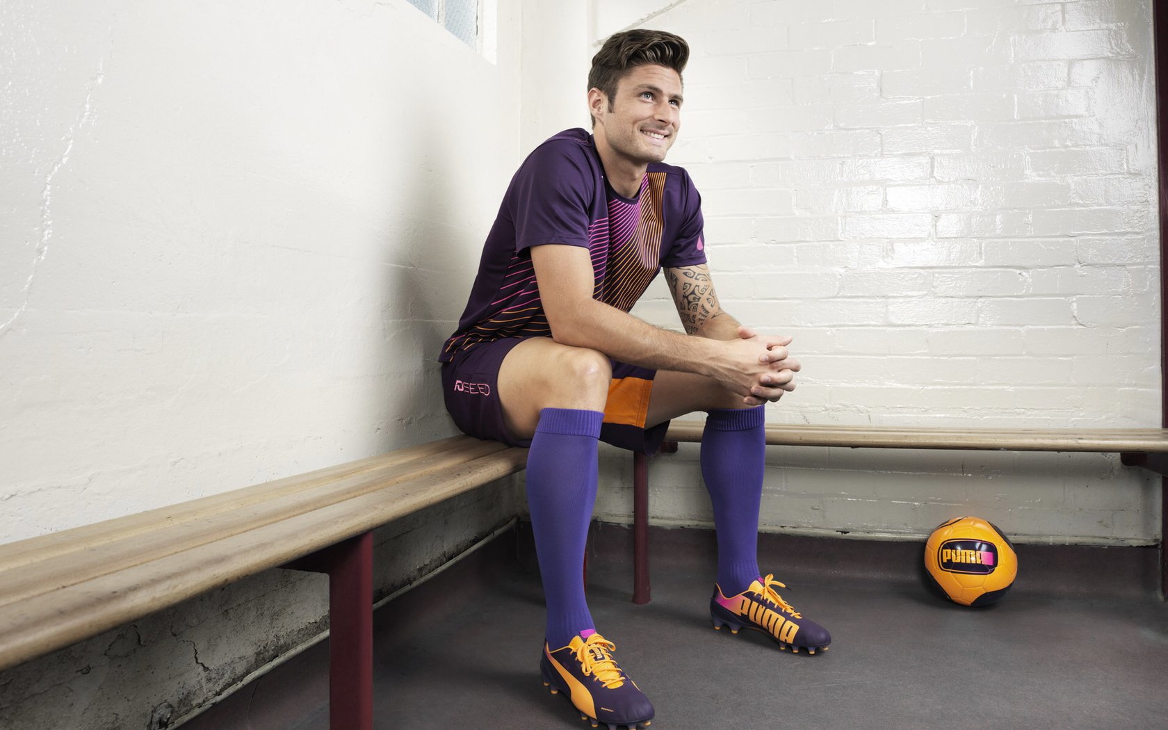 五大联赛是否建立位置互换机制加强球员战术弹性,五大联赛地位